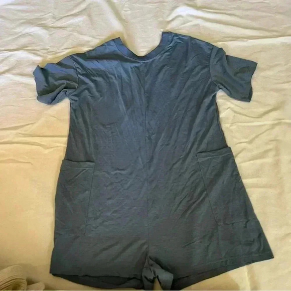 Blue tshirt romper vneck size small - Picture 1 of 2